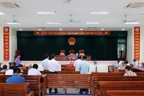 Tạm dừng xét xử sai phạm liên quan đến dự án nghìn tỷ