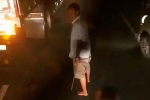Xác minh clip 2 người cầm tuýp sắt chặn xe tải dọa tài xế, gây ùn tắc trên QL1