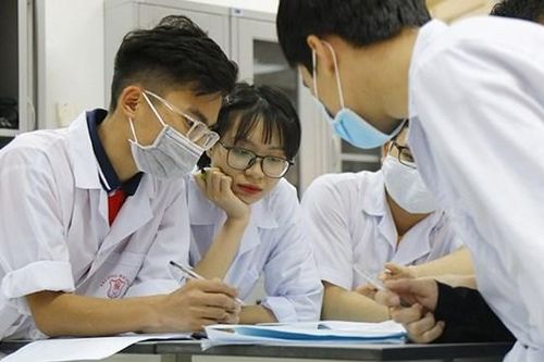 Điểm chuẩn nhiều trường Đại học Y Dược năm 2022 tăng - giảm thế nào?