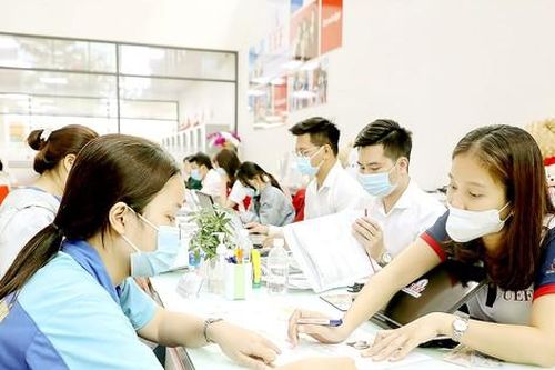 Xét tuyển đại học: Điểm chuẩn sẽ 'hạ nhiệt'