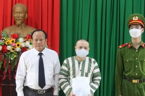Tử tù Đặng Văn Hiến nói lời xúc động khi được ân giảm xuống chung thân