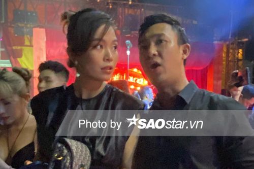 Mâu Thủy sánh đôi cùng trai lạ, nghi là chồng sắp cưới ở chốn đông người