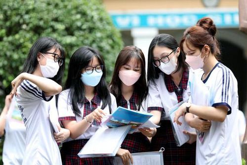 Công bố điểm chuẩn đại học năm 2022: Ngành nghề nào đang 'hot'?