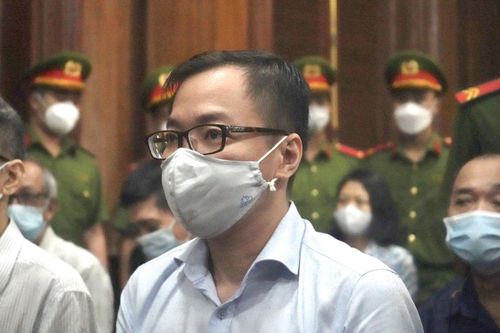 Bị cáo Tề Trí Dũng lĩnh thêm án 15 năm tù về tội tham ô tài sản