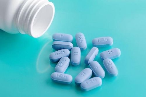 Không tự ý dừng thuốc uống kháng virus viêm gan B