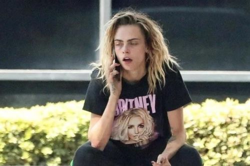 Cara Delevingne cần vào trại cai nghiện