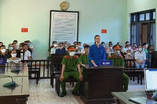 Thiêu sống vợ vì nghi ngoại tình