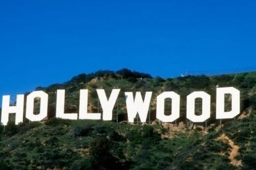 Bảng hiệu HOLLYWOOD chuẩn bị được tân trang nhân dịp kỷ niệm 100 năm ra đời