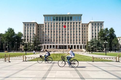2 đại học Trung Quốc lọt top 10 'lò' đào tạo giới siêu giàu trên thế giới