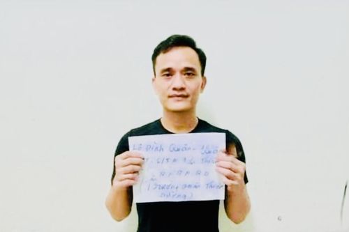 Bắt hai chủ quán massage mua bán trẻ 14 tuổi phục vụ kích dục