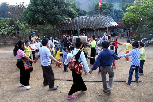 Vinh danh nghệ thuật Xòe Thái - Di sản Văn hóa phi vật thể đại diện của nhân loại
