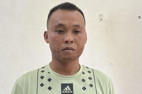 Bắt giam 5 đối tượng 'bảo kê' các nữ tiếp viên tại bãi biển du lịch
