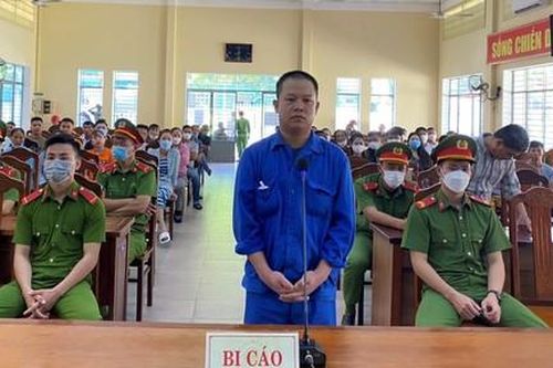 Mâu thuẫn tại quán nhậu vỉa hè, dùng kéo đâm chết đối thủ