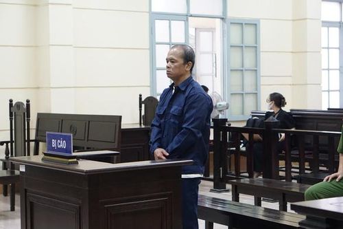 Phiên tòa xét xử kẻ trộm 44 nắp chắn rác trên cầu Thủ Thiêm 2
