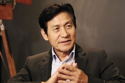 Ahn Sung Ki mắc bệnh ung thư máu