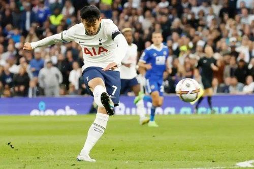 Lập hat-trick cho Tottenham, Son Heung-min đi vào lịch sử Ngoại hạng Anh