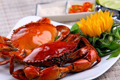 Cô gái sốc phản vệ nặng sau khi ăn cua biển