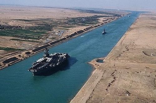 Phí quá cảnh tại kênh đào Suez tăng lên đến 15%