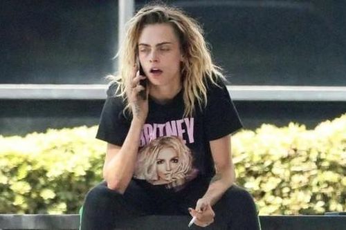 Bạn bè tuyệt vọng đưa Cara Delevingne đi cai nghiện