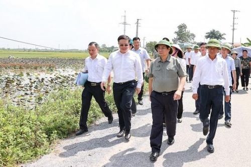 Chùm ảnh: Thủ tướng kiểm tra, đôn đốc 3 dự án bệnh viện lớn tại Hà Nam