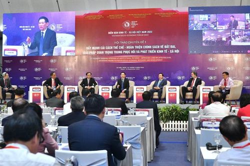 Tập trung phục hồi sản xuất, kinh doanh và hoàn thiện chính sách về đất đai