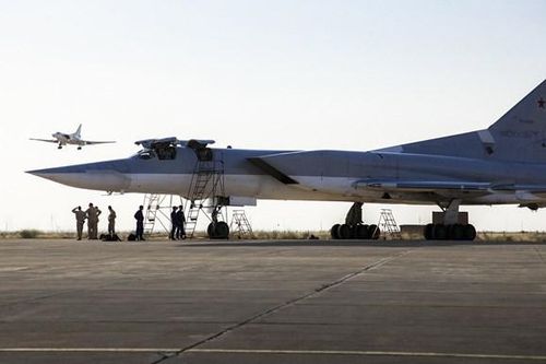 Các tướng NATO đổ mồ hôi lạnh vì oanh tạc cơ Tu-22M của Nga