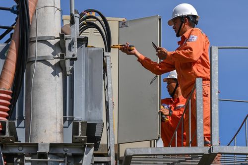 EVN lỗ gần 16.600 tỷ đồng nửa đầu năm