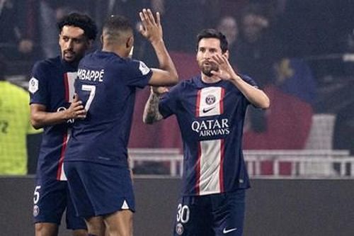 Vòng 8 Ligue 1: Thắng nhọc Lyon, PSG củng cố ngôi đầu