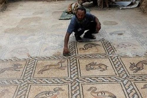 Người nông dân Palestine tình cờ phát hiện cổ vật quý hiếm nhất Dải Gaza