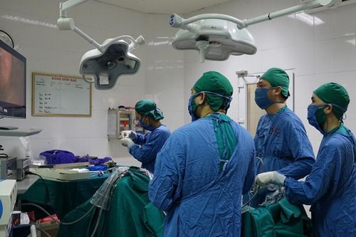 Cô gái vỡ gan nguy kịch, 2,5 lít máu tràn ổ bụng được cứu sống ngoạn mục