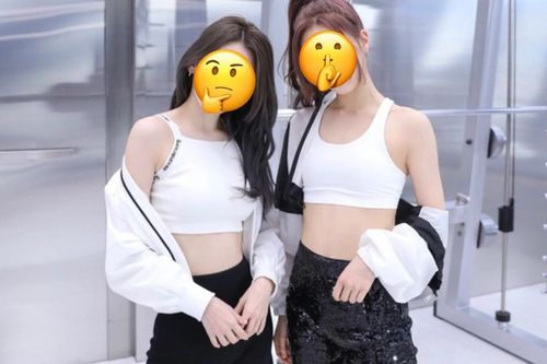 Hai ca sĩ nổi tiếng bị quấy rối ngay trên sóng truyền hình?