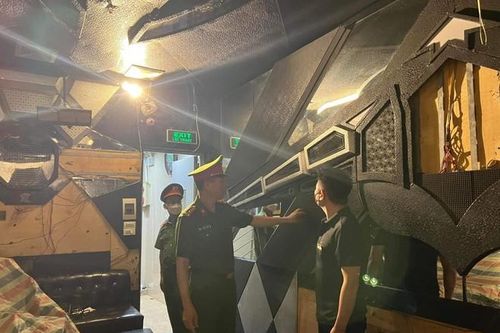 Hà Nội: Phát hiện nhiều vi phạm tại 'phố karaoke' Phúc Tân