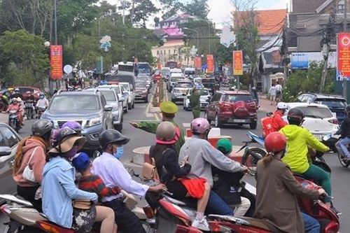 Giải quyết quá tải, Đà Lạt cấm đỗ xe hàng loạt tuyến đường