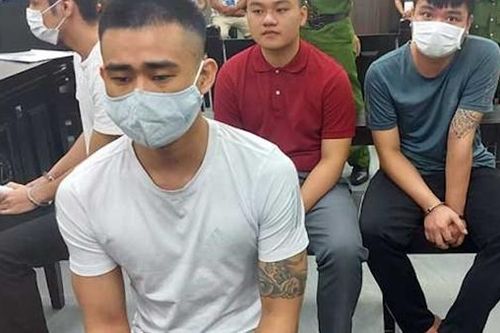 Dùng súng giải quyết mâu thuẫn, hai nhóm giang hồ lĩnh án nặng