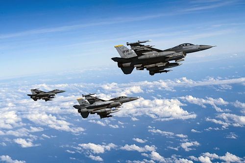 Tướng Mỹ tiết lộ thời điểm Ukraine có thể nhận tiêm kích F-16