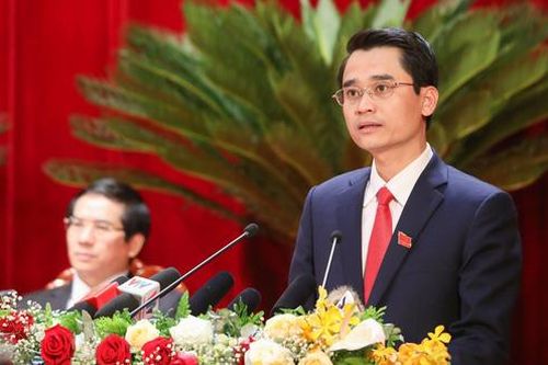 Cảnh cáo Phó Chủ tịch tỉnh Quảng Ninh Phạm Văn Thành do liên quan kit test Việt Á