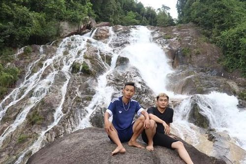Chiêm ngưỡng thác nước lọt top ảo diệu nhất Việt Nam