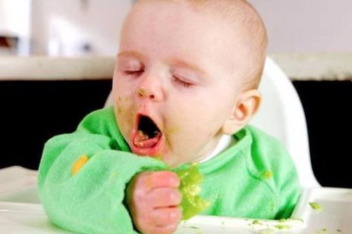 Cách xử trí thông minh, đúng cách khi trẻ hóc dị vật