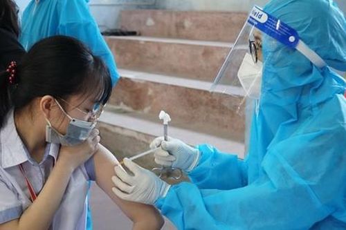Thiếu vaccine Moderna tiêm cho trẻ em do lấy tiêm cho người lớn