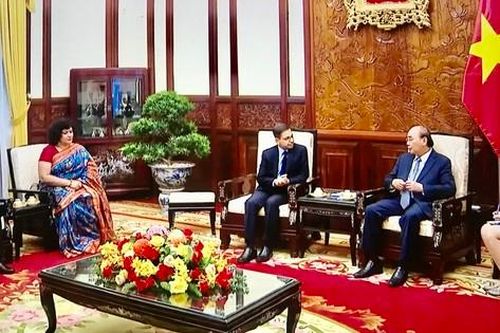 Chủ tịch nước Nguyễn Xuân Phúc tiếp Đại sứ Ấn Độ đến chào từ biệt