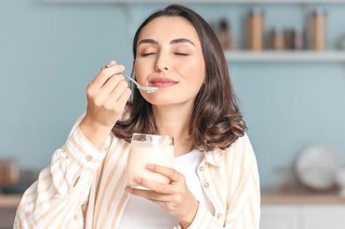 Nghiên cứu mới tiết lộ công dụng không ngờ của việc uống sữa mỗi ngày