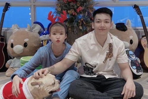 Hôn nhân hạnh phúc và ngọt ngào của cặp đôi Khởi My - Kelvin Khánh