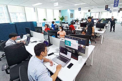 Doanh nghiệp Việt 'tăng tốc' ứng dụng công nghệ trí tuệ nhân tạo, đám mây để cạnh tranh