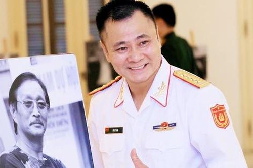 NSND Tự Long: Sinh ra đã nằm gầm sân khấu, bị bố mẹ ngăn cản theo nghệ thuật