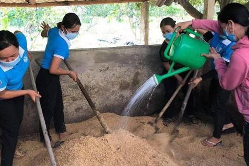 Đẩy mạnh tuyên truyền, nâng cao nhận thức và trách nhiệm trong công tác giảm nghèo