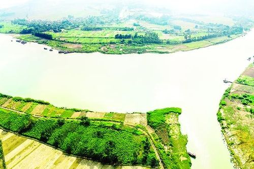Thắng cảnh Ngã Ba Bông