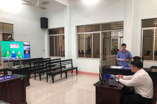 Chưa bán được ma túy đã bị bắt