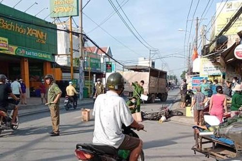 Va chạm với xe tải, nam sinh ở TPHCM tử vong trên đường đến trường