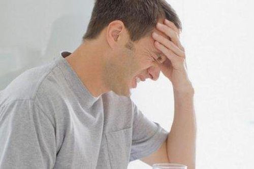 Đi khám nhiệt miệng phát hiện bị ung thư lưỡi giai đoạn 4