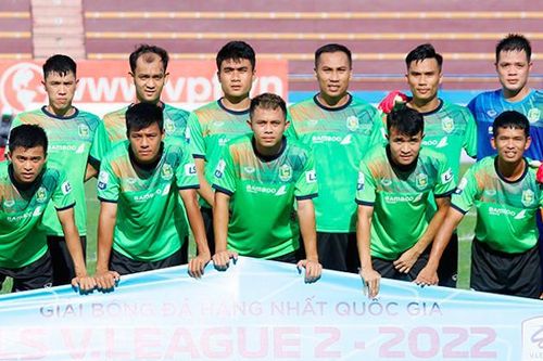 Nhà tài trợ bỏ cuộc, cầu thủ Cần Thơ lo bị 'bùng' tiền